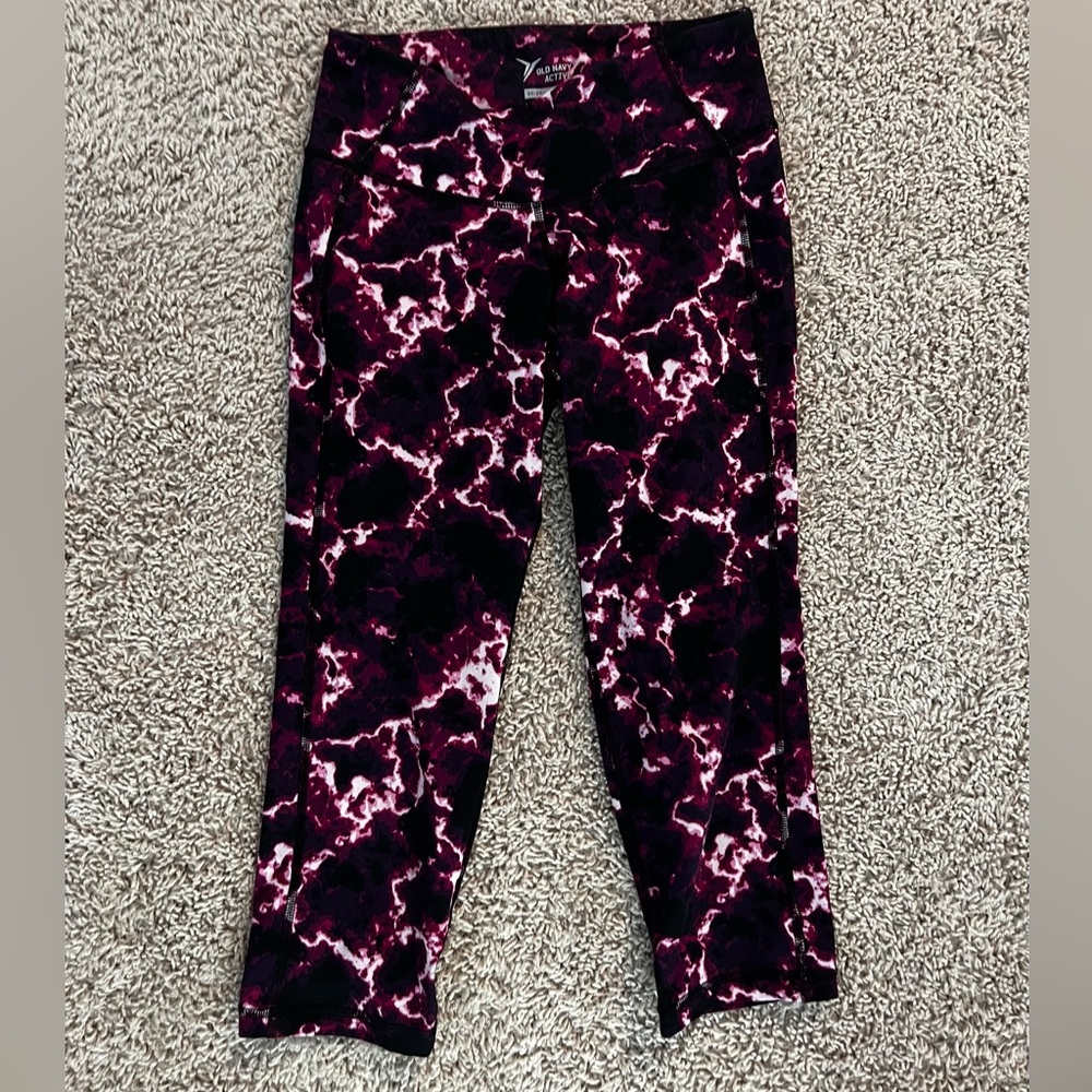 Workout caprees from Old Navy - Electric Pink